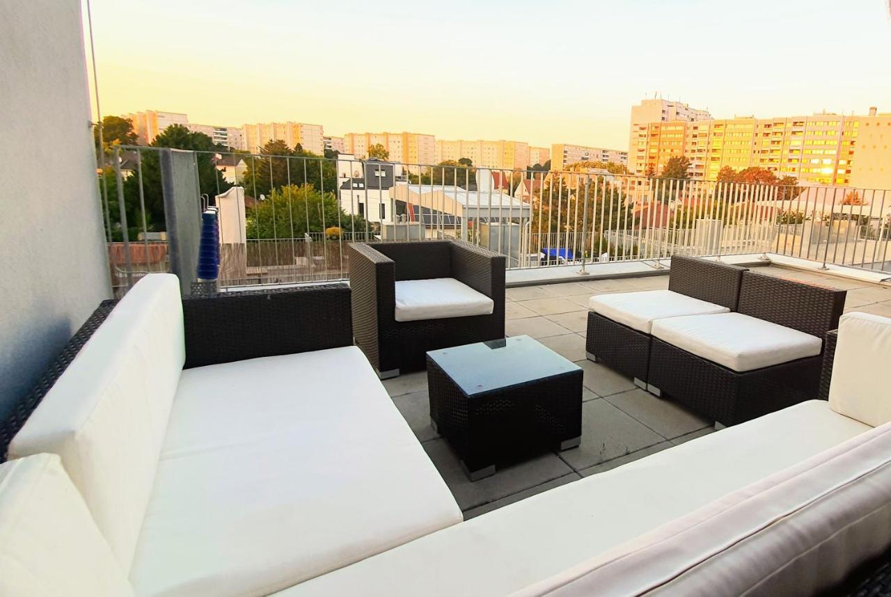 Rooftop Terrace, Free Garage Parking And Pool! Виена Екстериор снимка