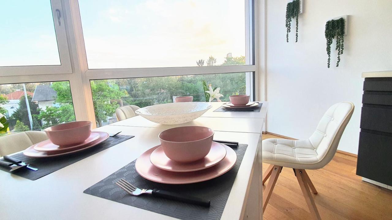 Rooftop Terrace, Free Garage Parking And Pool! Виена Екстериор снимка