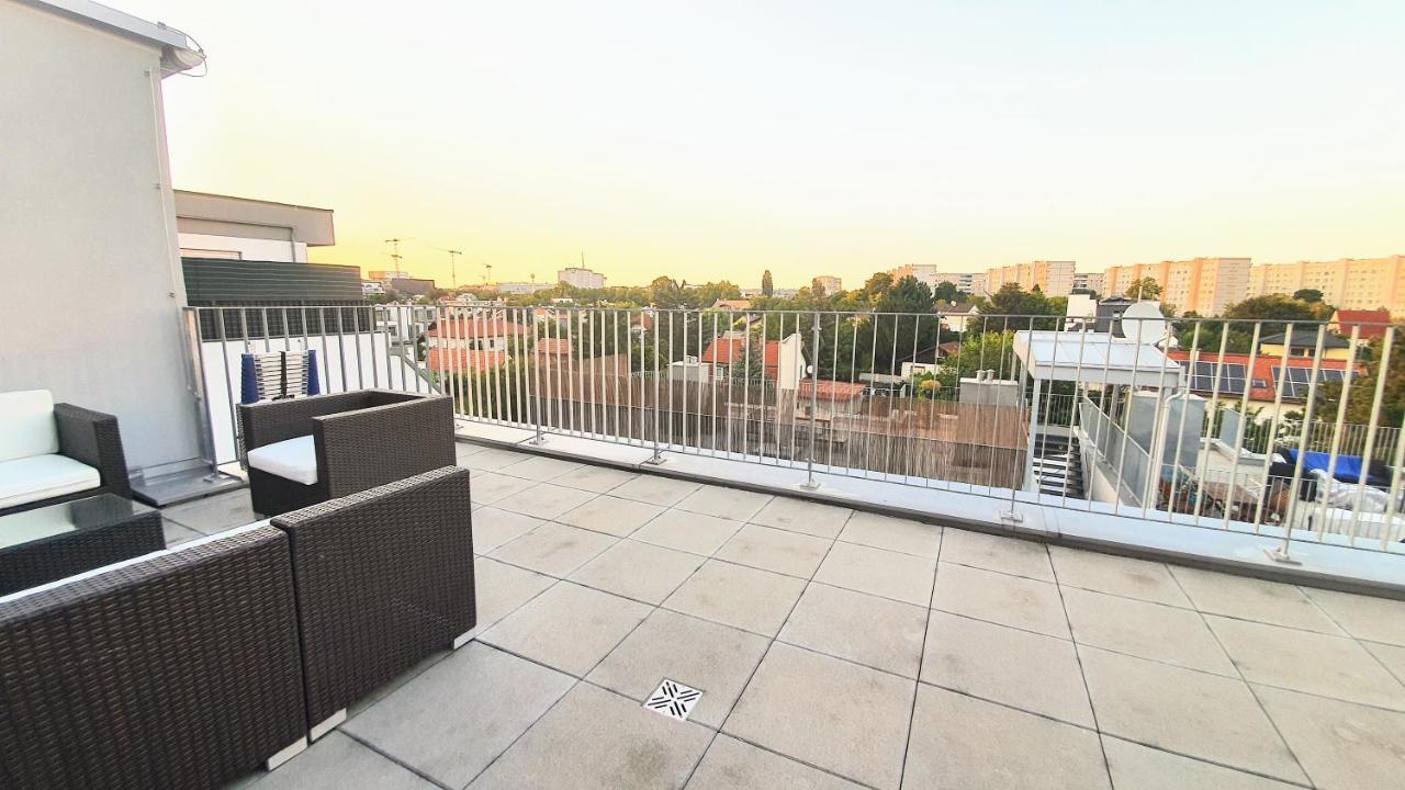 Rooftop Terrace, Free Garage Parking And Pool! Виена Екстериор снимка